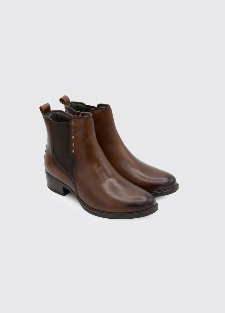 Crest Short Heeled Boot - Chestnut