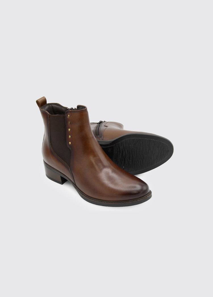 Crest Short Heeled Boot - Chestnut