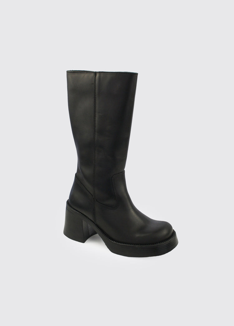 TACKER - BLACK